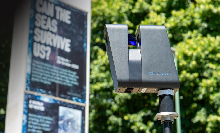 sainsburys-centre-hero-image-gradient