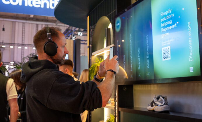 shopify-interactive-screen-02